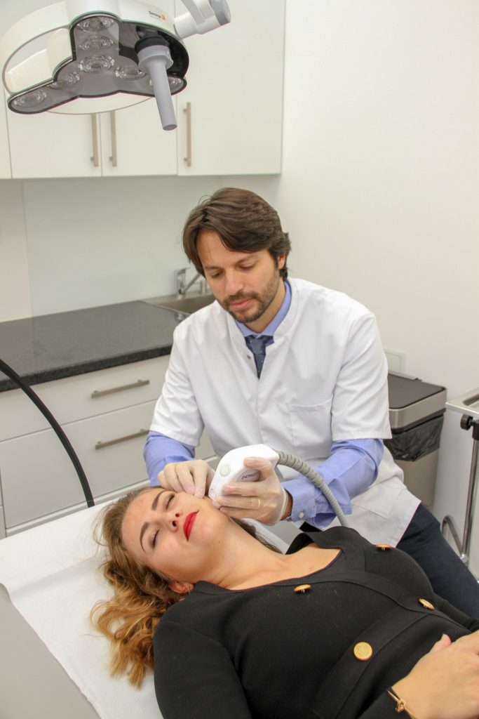 épilation laser chirurgien esthétique à Nice