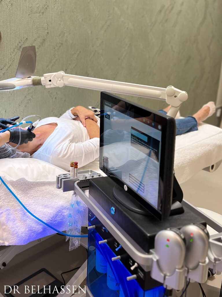 Seance hydrafacial clinique du dr belhassen